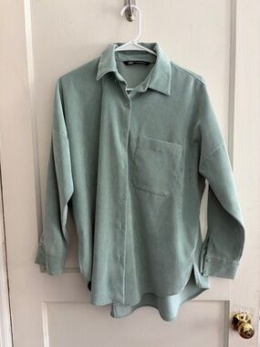 Zara Light Sage Green Relaxed Button-Down Shirt